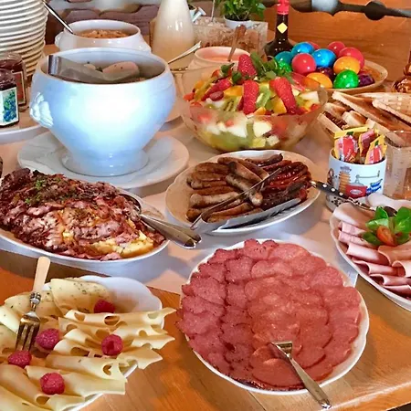 Brandstatthof - Und Restaurant Bed and breakfast