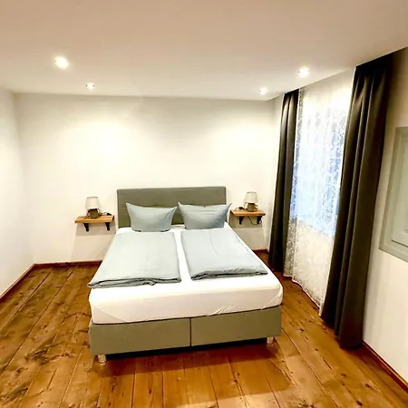 ベッド・アンド・ブレックファスト Brandstatthof - Und Restaurant